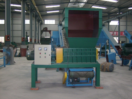 Four Shaft Shredder/Plastic/waste/metal/wood/barrel/foam/woven bag shredding machine